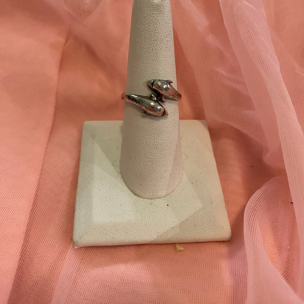 SS DOUBLE DOLPHIN RING - Picture 2 of 5